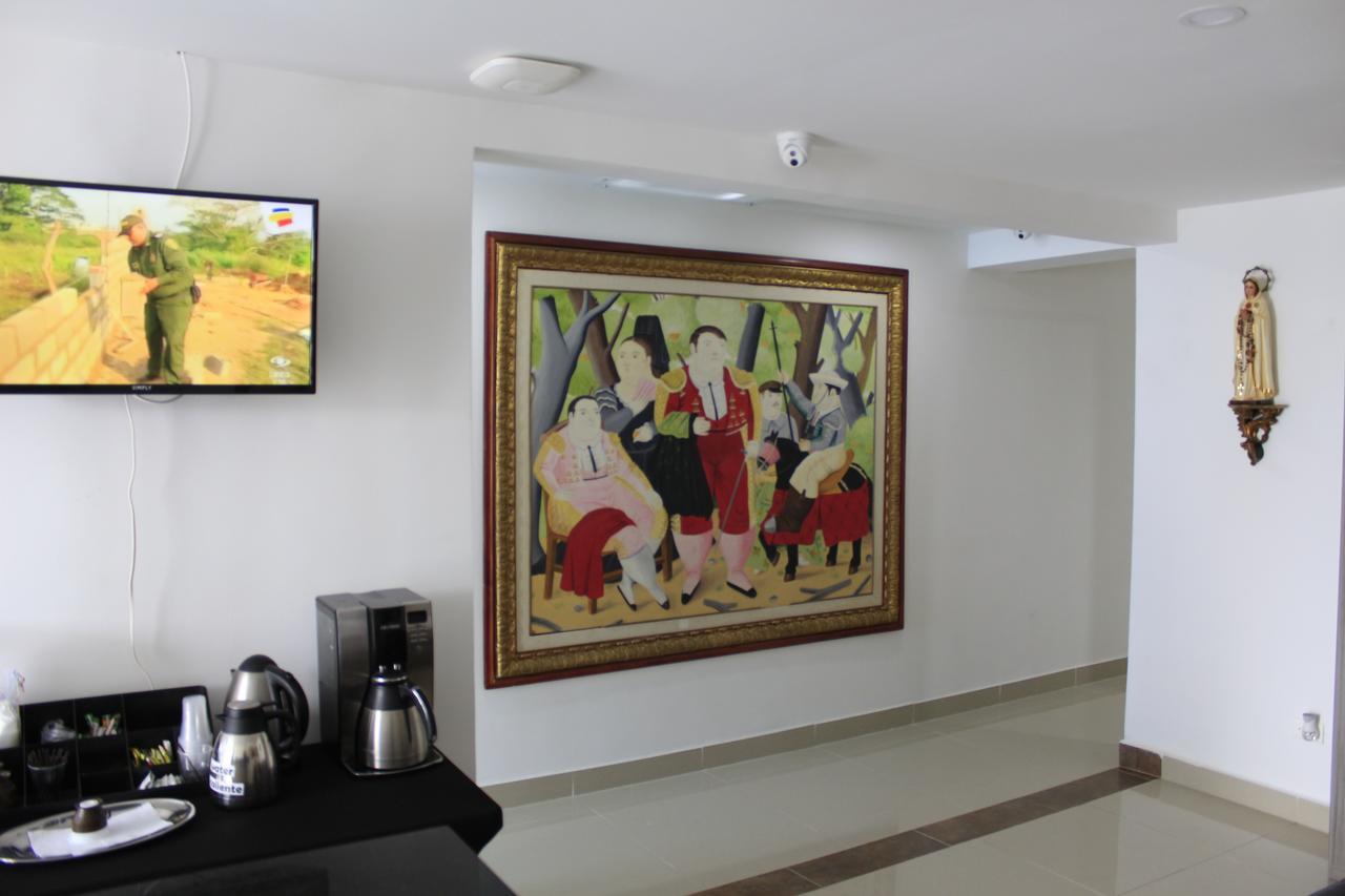 Hotel Pereira 421 ภายนอก รูปภาพ